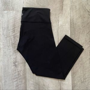 Lululemon wunder under crops